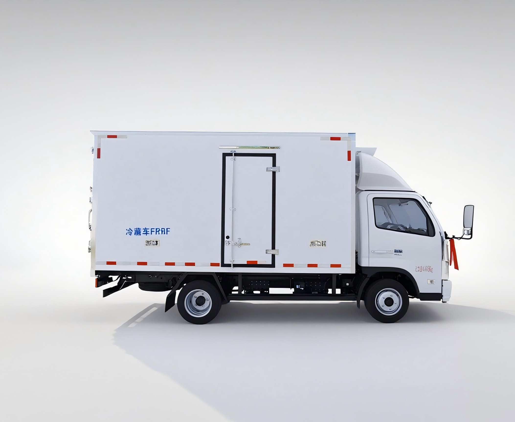 福田奧鈴新能源EM卡63度電冷藏車圖片3