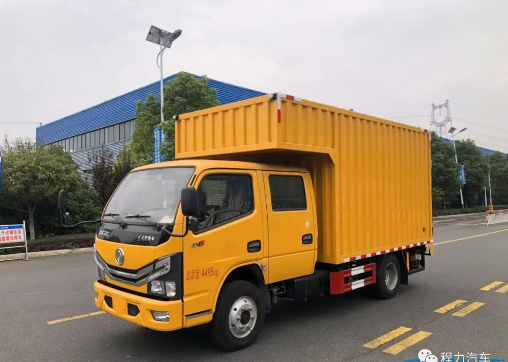 東風(fēng)多利卡藍(lán)牌雙排座檢修車(chē)圖片3